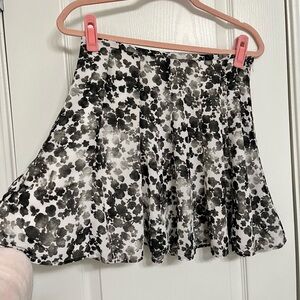 New Micheal Kors Skirt size 6